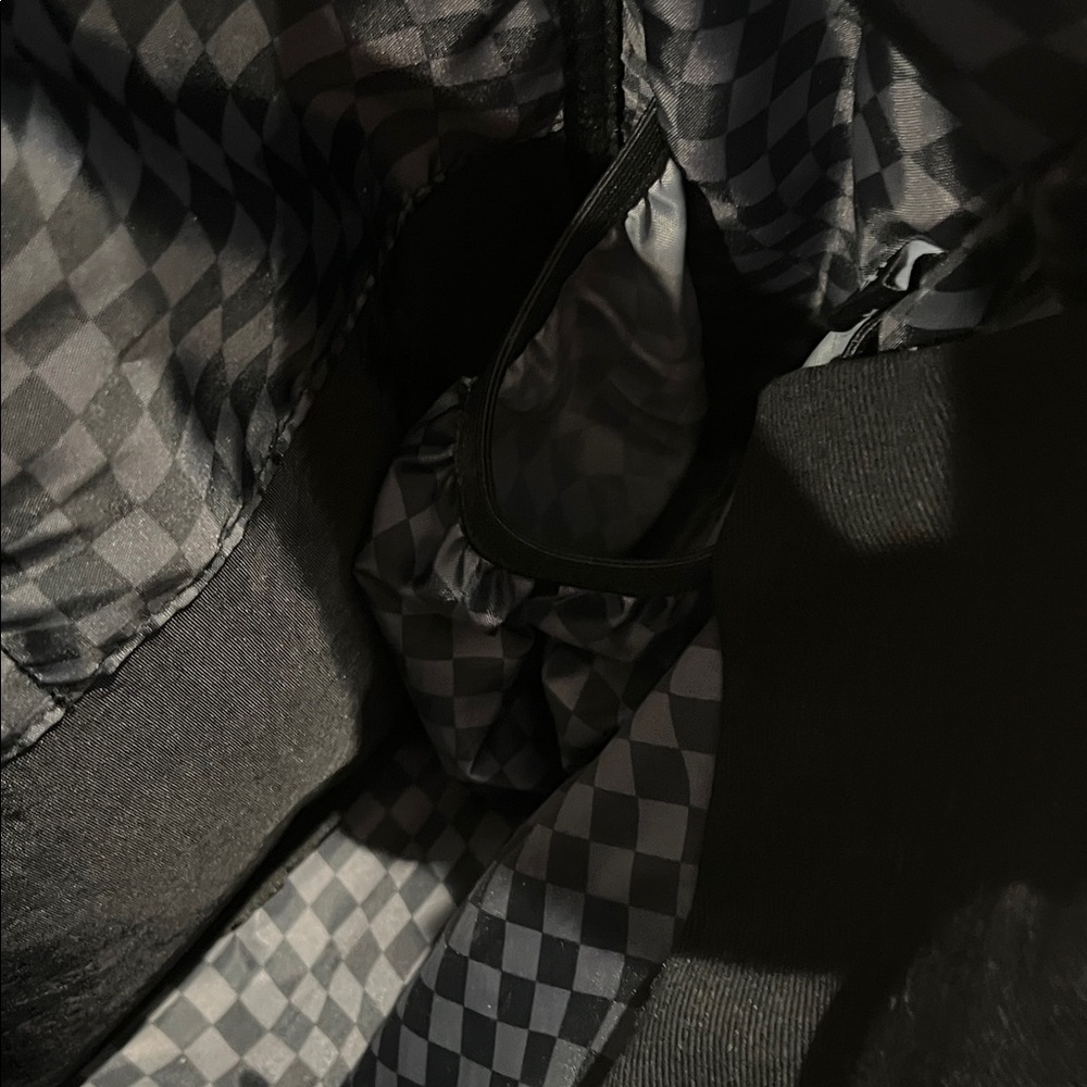 Thread Utility Black Tote Bag - Picture 3 of 4